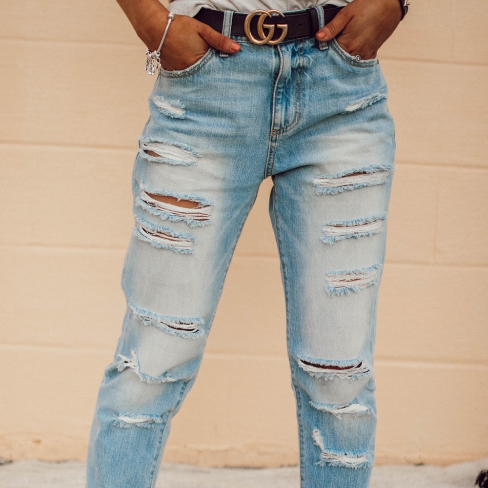 High Rise Mom Kancan Jeans